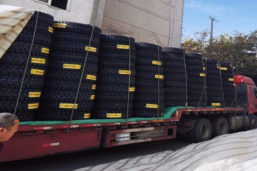 AEOLUS315/70R22.5 ADW80雪地胎，風神拖掛車鋼絲輪胎